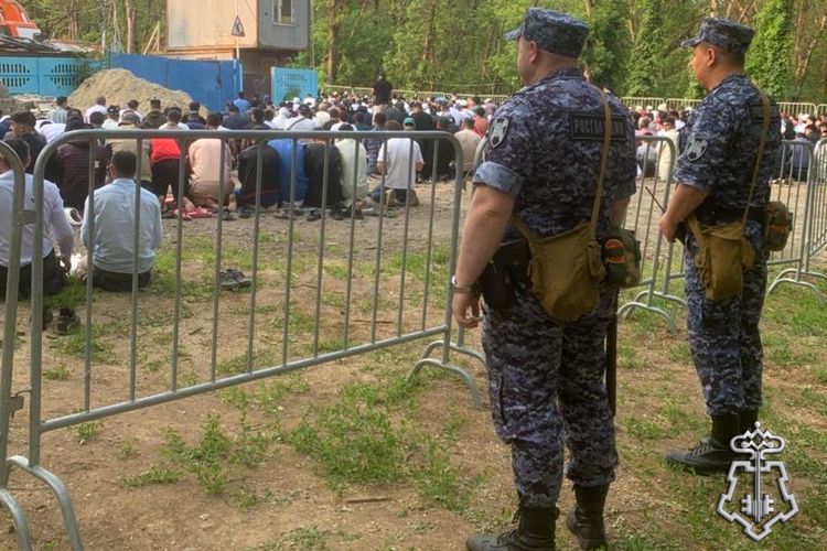 СОТРУДНИКИ ВНЕВЕДОМСТВЕННОЙ ОХРАНЫ ОБЕСПЕЧИЛИ ПРАВОПОРЯДОК ВО ВРЕМЯ ПРОВЕДЕНИЯ МУСУЛЬМАНСКОГО ПРАЗДНИКА