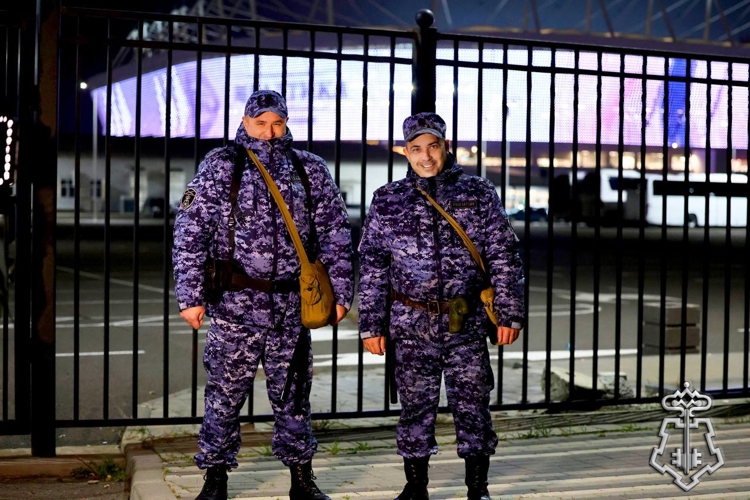 В РОСТОВЕ-НА-ДОНУ МАТЧ РПЛ ПРОШЕЛ ПОД ОХРАНОЙ РОСГВАРДИИ