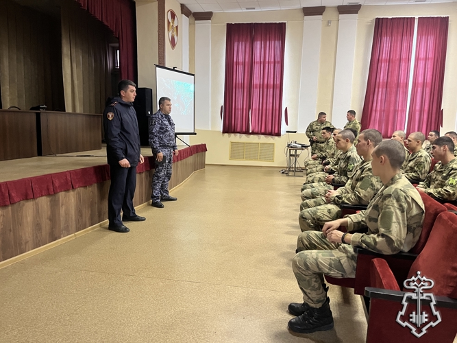 СОТРУДНИКИ ВНЕВЕДОМСТВЕННОЙ ОХРАНЫ ВСТРЕТИЛИСЬ С ВОЕННОСЛУЖАЩИМИ ПО ПРИЗЫВУ