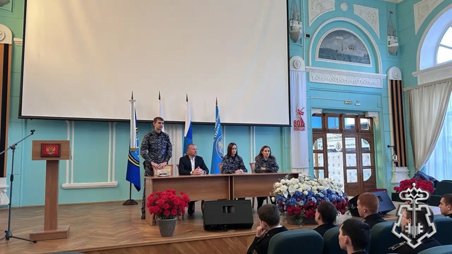 В РАМКАХ РАБОТЫ ПО ПРОФЕССИОНАЛЬНОЙ ОРИЕНТАЦИИ МОЛОДЫХ СПЕЦИАЛИСТОВ, СОТРУДНИКИ ВНЕВЕДОМСТВЕННОЙ ОХРАНЫ ПРОВЕЛИ ВСТРЕЧИ С УЧАЩИМИСЯ УЧЕБНЫХ ЗАВЕДЕНИЙ
