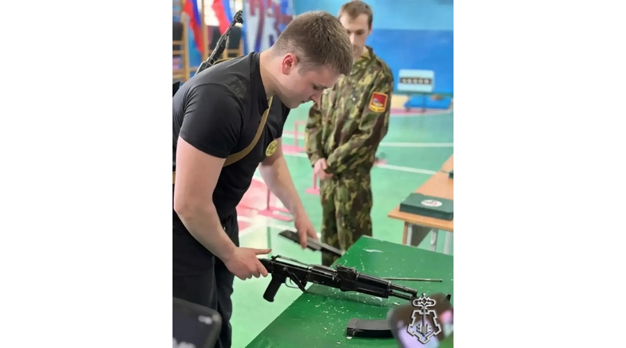 НАЧАЛЬНИК УПРАВЛЕНИЯ ВНЕВЕДОМСТВЕННОЙ ОХРАНЫ ПО ГОРОДУ РОСТОВУ-НА-ДОНУ ВОШЕЛ В СОСТАВ СУДЕЙСКОЙ КОЛЛЕГИИ НА ВОЕННО - СПОРТИВНЫХ СОРЕВНОВАНИЯХ СРЕДИ СТУДЕНТОВ