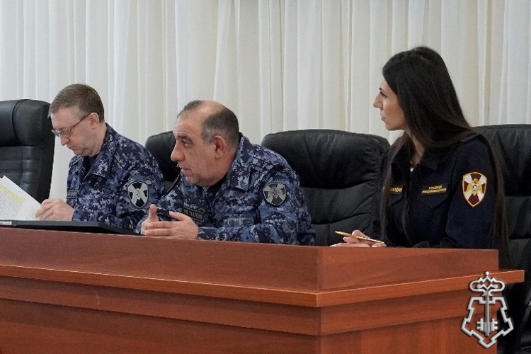 В УПРАВЛЕНИИ ВНЕВЕДОМСТВЕННОЙ ОХРАНЫ РОСТОВСКОЙ ОБЛАСТИ ПРОВЕЛИ ЕЖЕГОДНЫЙ УЧЕБНО-МЕТОДИЧЕСКИЙ СБОР КОМАНДИРОВ СТРОЕВЫХ ПОДРАЗДЕЛЕНИЙ
