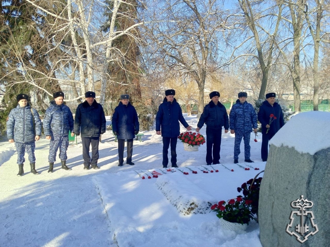 СОТРУДНИКИ ВНЕВЕДОМСТВЕННОЙ ОХРАНЫ ПОЧТИЛИ ПАМЯТЬ СОВЕТСКОГО ПИСАТЕЛЯ МИХАИЛА ШОЛОХОВА