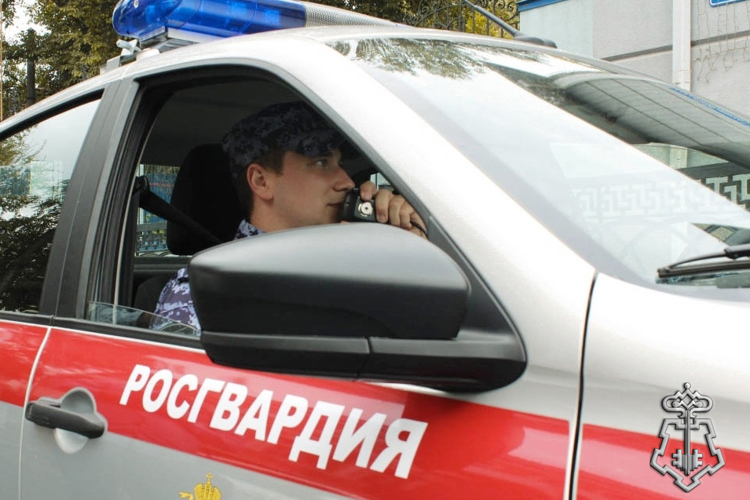 В ГОРОДЕ НОВОЧЕРКАССКЕ СОТРУДНИКИ ВНЕВЕДОМСТВЕННОЙ ОХРАНЫ ПРЕСЕКЛИ КРАЖУ ИЗ ГИПЕРМАРКЕТА 