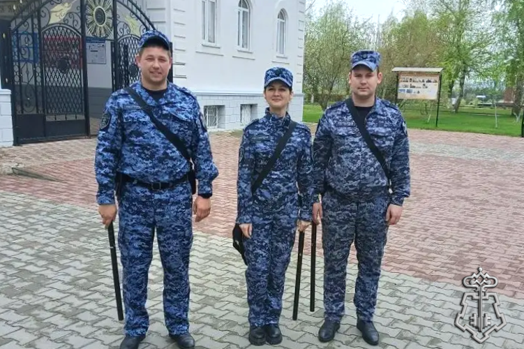 СОТРУДНИКИ ВНЕВЕДОМСТВЕННОЙ ОХРАНЫ РОСТОВСКОЙ ОБЛАСТИ ПРИНЯЛИ УЧАСТИЕ В ОБЕСПЕЧЕНИИ БЕЗОПАСНОСТИ В ПЕРИОД ПРОВЕДЕНИЯ РЕЛИГИОЗНОГО ПРАЗДНИКА