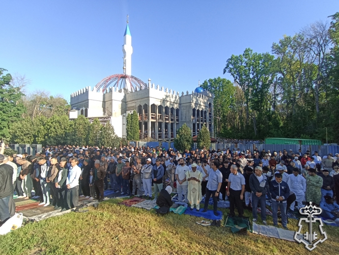 В ДОНСКОЙ СТОЛИЦЕ СОТРУДНИКИ ВНЕВЕДОМСТВЕННОЙ ОХРАНЫ ОБЕСПЕЧИЛИ БЕЗОПАСНОСТЬ ВО ВРЕМЯ ПРОВЕДЕНИЯ РЕЛИГИОЗНОГО ПРАЗДНИКА