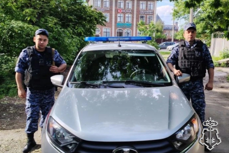 СОТРУДНИКИ ВНЕВЕДОМСТВЕННОЙ ОХРАНЫ ОКАЗАЛИ ПОМОЩЬ МОТОЦИКЛИСТУ ПОСТРАДАВШЕМУ В ДТП
