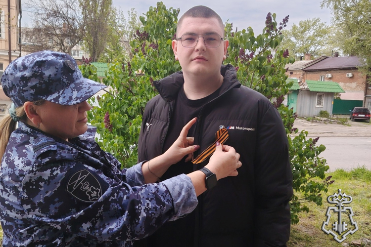 СОТРУДНИКИ ВНЕВЕДОМСТВЕННОЙ ОХРАНЫ РОСТОВСКОЙ ОБЛАСТИ ПРИНЯЛИ УЧАСТИЕ ВО ВСЕРОССИЙСКОЙ АКЦИИ ПРИУРОЧЕННОЙ КО ДНЮ ПОБЕДЫ