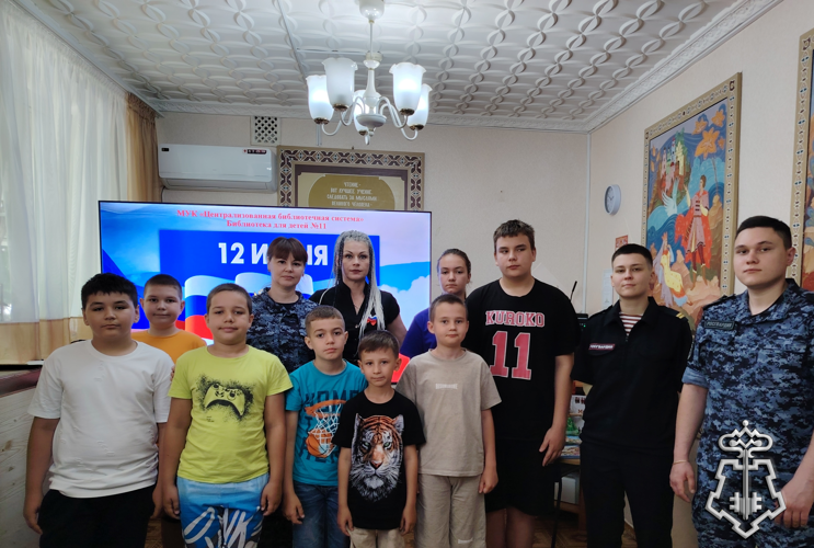 В ПРЕДДВЕРИИ ДНЯ РОССИИ СОТРУДНИКИ ПОДРАЗДЕЛЕНИЙ ВНЕВЕДОМСТВЕННОЙ ОХРАНЫ ПРОВЕЛИ РЯД ПАТРИОТИЧЕСКИХ МЕРОПРИЯТИЙ